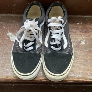 Vans ‘Old Skool’ Black & White Suede Sneaker